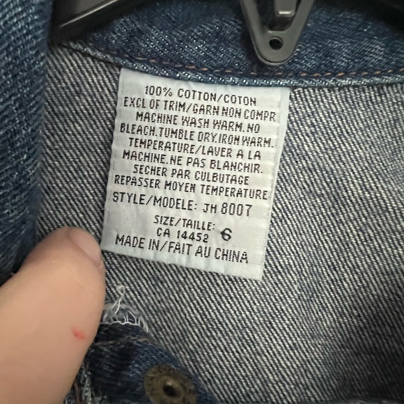 Vintage Size 6 Bugle Boy denim jacket.  Patches.  Snap buttons. - Picture 3 of 6